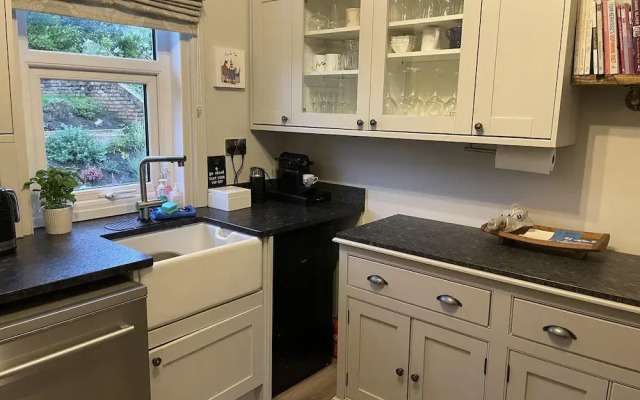 Seaside-scarborough-wifi-parking-petsok-sleeps-7/8
