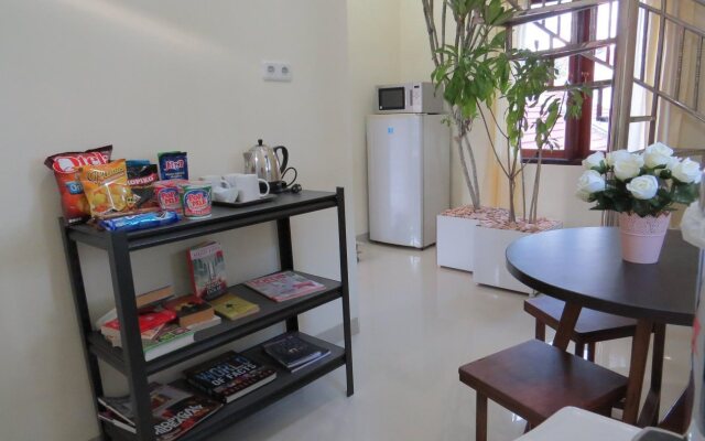 Jeanne'S Place