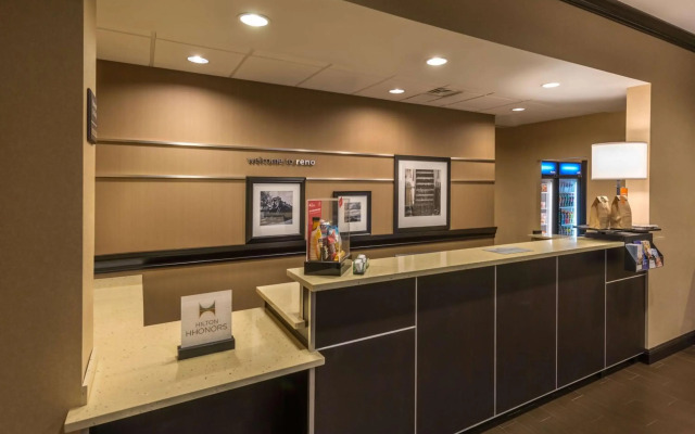 Hampton Inn & Suites Reno