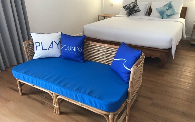 Playgrounds Wave Lodge