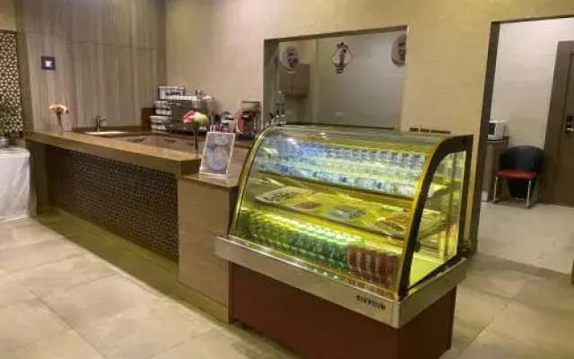 180 Degrees Hotel Almalqa