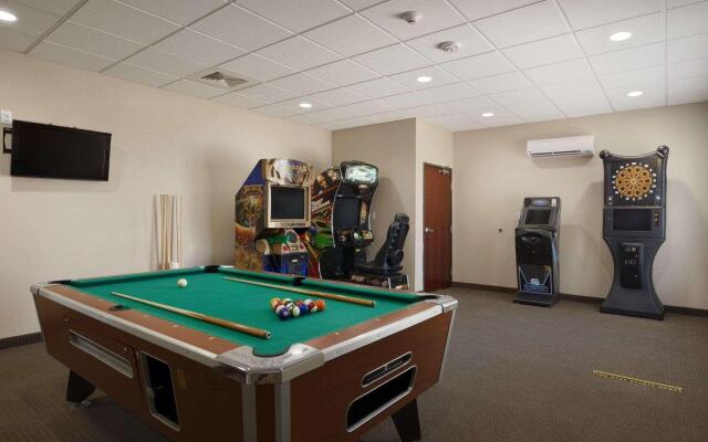 PetroStay Inn & Suites Cotulla