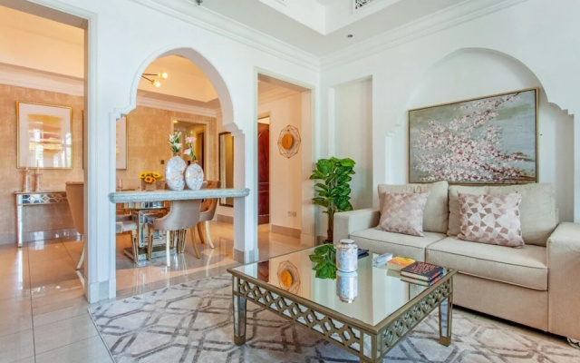Traditional Meets Modern in Downtown