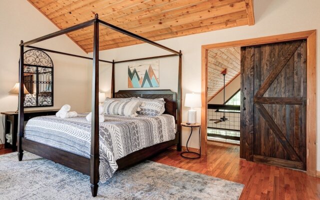 Asheville Town 3 Bedroom Cabin