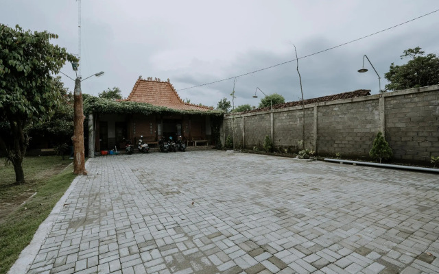 Joglo Ayem Tentrem