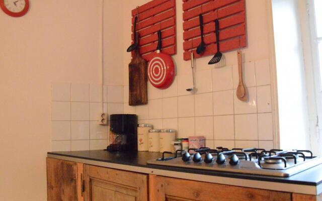 Romantic Holiday Home in Barricourt with Barbecue