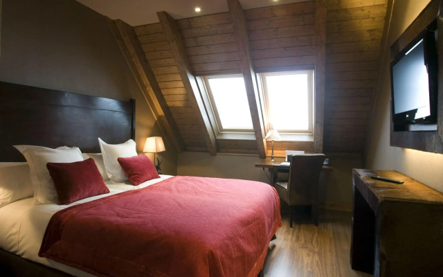Hotel Val De Neu