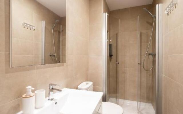 Deco Sants Fira Apartments