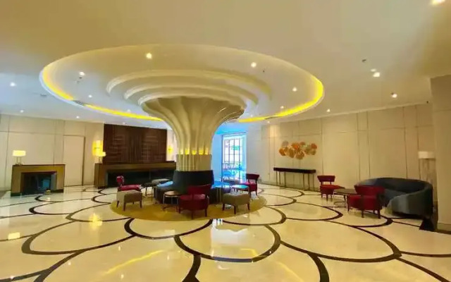 Maia Hotel