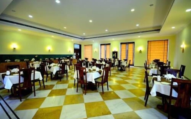 TreeHouse Achrol Niwas