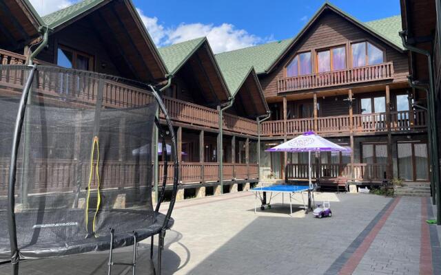 Nikol Guest House