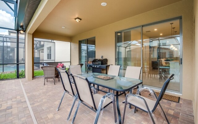 Misty Oak Circle Villa  Solterra