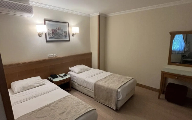 Yavuz Otel