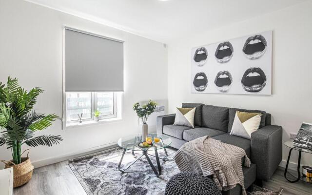 Phoenix Court - By Resify