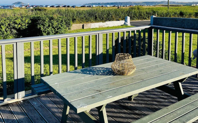 Wavecrest Holiday Cottage