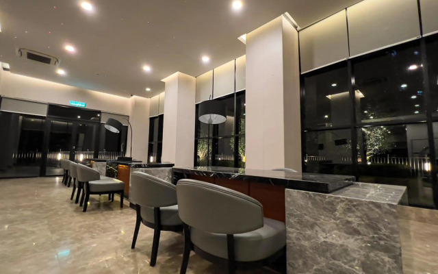 The Yanné, Onsen Hotel