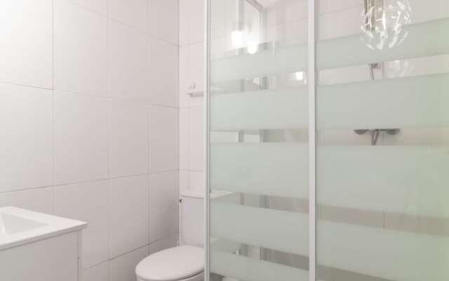 Dobo Homes Ronda De Valencia Apartment