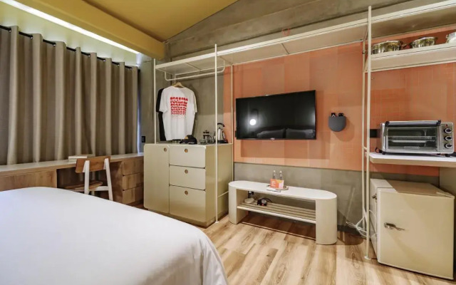 The Somos Flats Provenza