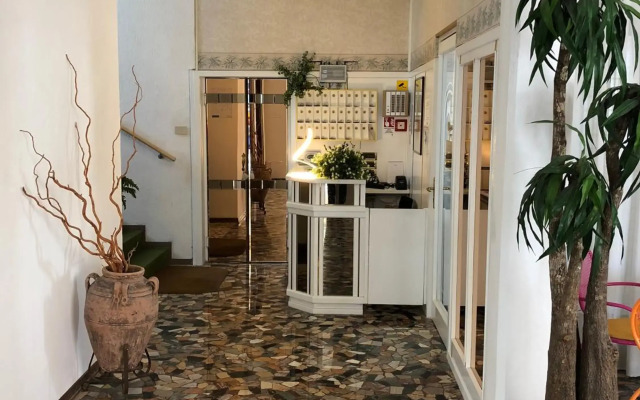 Hotel Marlisa Pier