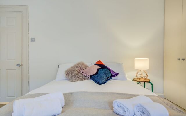 Kings Road Apartment
