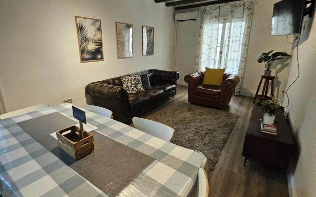 Family Central Apartment