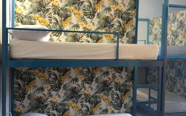 H Hostel Friendly Accommodation