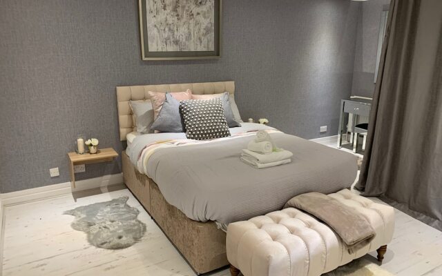 Luxury Stay Homer Street