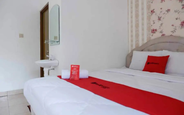 RedDoorz near RSUD Nganjuk