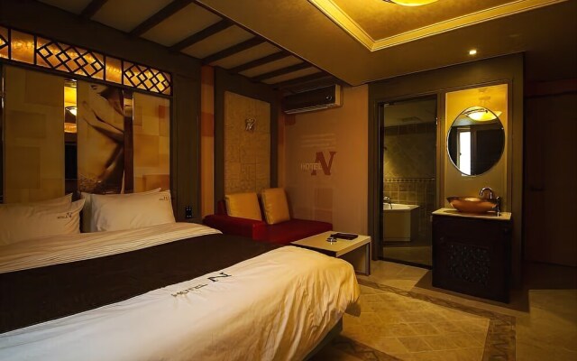 N Motel