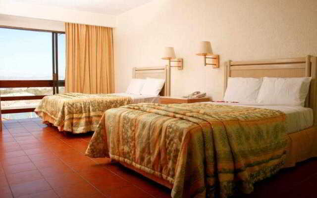 Faro Mazatlan Beach Resort