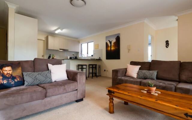 Bright 3 Bedroom Apartment in Leafy Artarmon