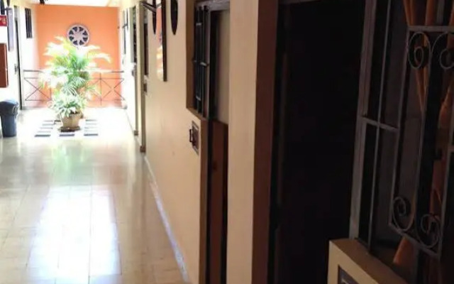 Hotel Hostal Los Faroles
