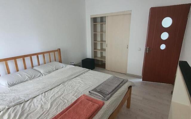 Oscar's Apartment