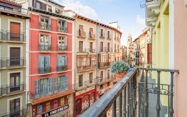 Lovely Holiday Home in Pamplona With Balcony