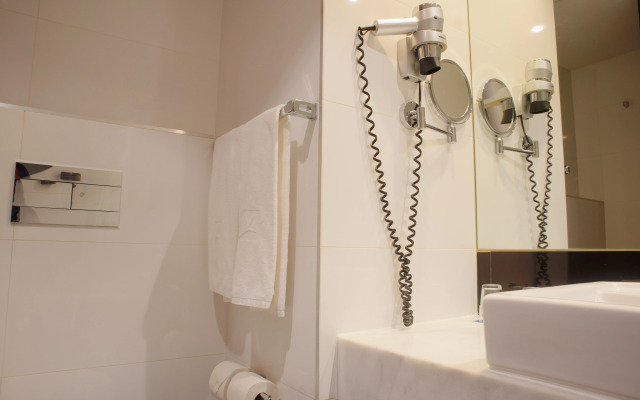 SANA Silver Coast Hotel