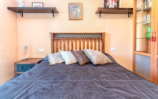 Costa Quebrada - Beachfront 3BR Apartment With Huge Terrace & Sea Views
