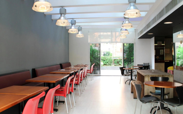 Sampa House