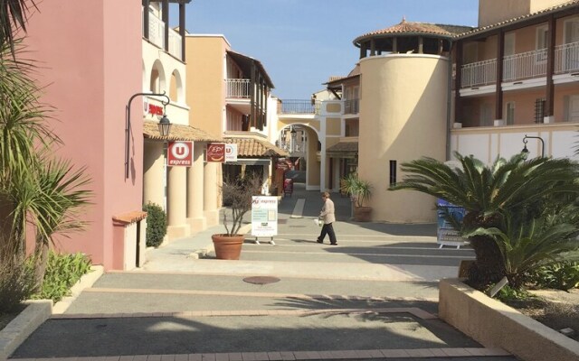 Cap Esterel Appartement climatisé Jardin Clos