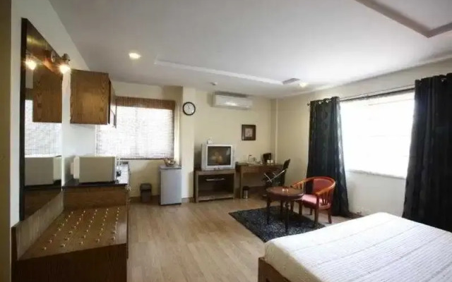 Curzon Suites