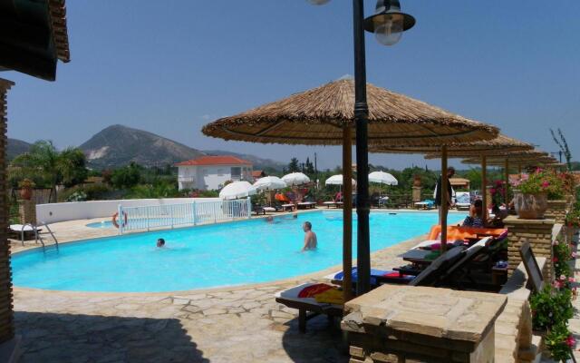 Porto Koukla Beach Hotel