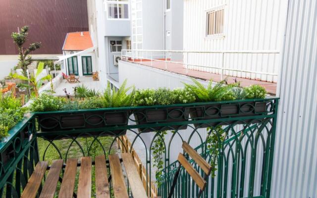 Liiiving in Porto - Invictus Bolhão Garden