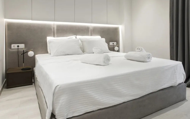 Ultra Chic Modern 4 Bedrooms Apartment in Athens
