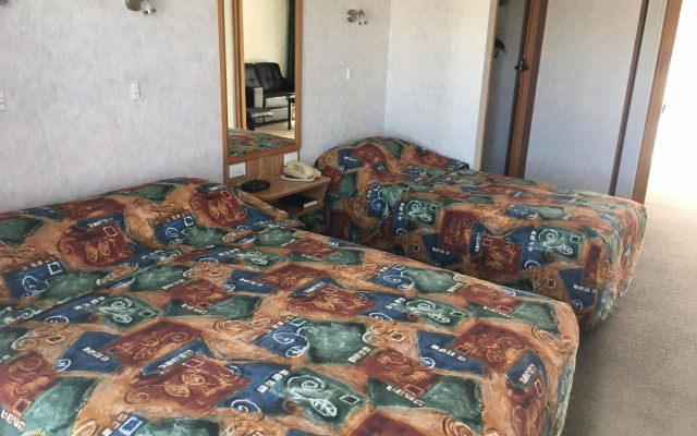 Parklands Motel