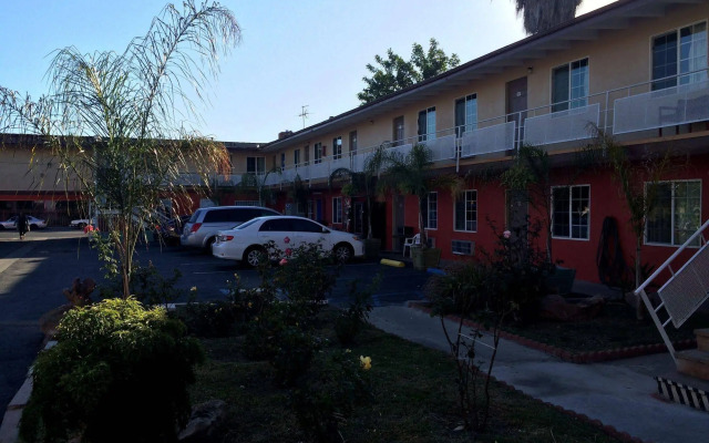 Long Beach Motel