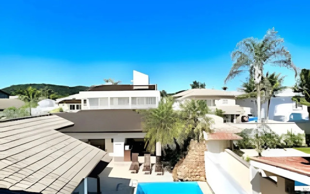 Casa com piscina em Acapulco Guarujá SP3