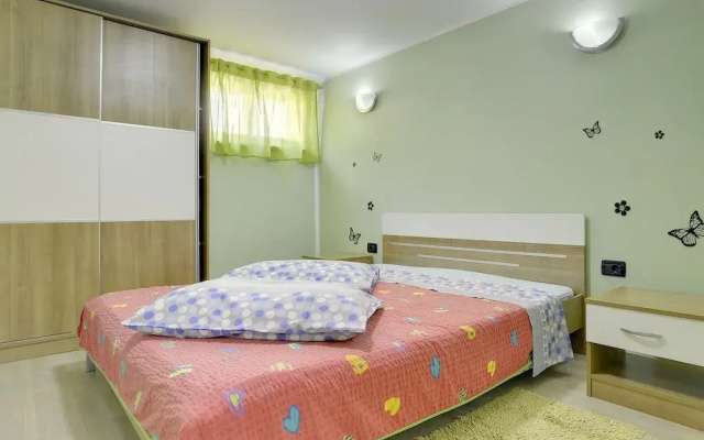 Holiday Home in Lindar With Pool
