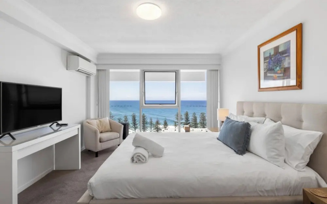 Burleigh Headland 2 Bedroom Stay, just a stones throw from the beach! – Guest Rooms – Gold Coast