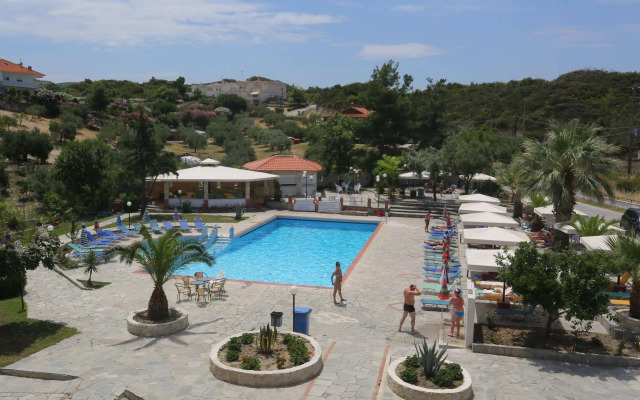 Hilltop Hotel