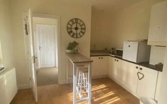 Cosy Stable Conversion Between Sheffield & Leeds