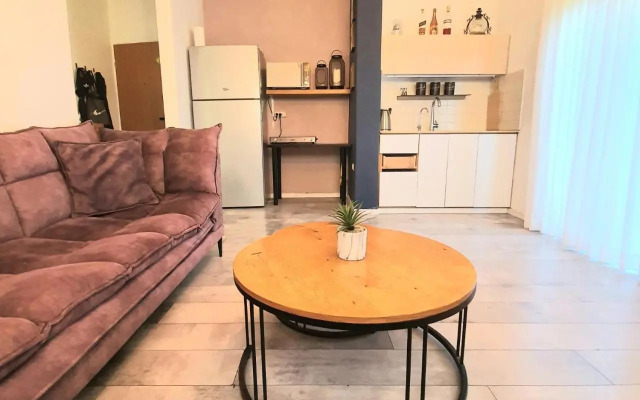 Premium 1BD apartment near the beach W/Balcony